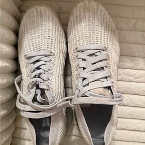 Nike Light Gray Women's Athletic Shoes